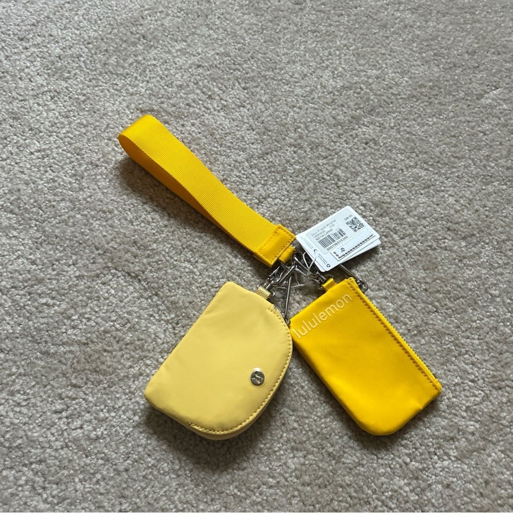 NWT Lululemon Dual Pouch Wristlet Bag Color Maize yellow - Picture 5 of 5